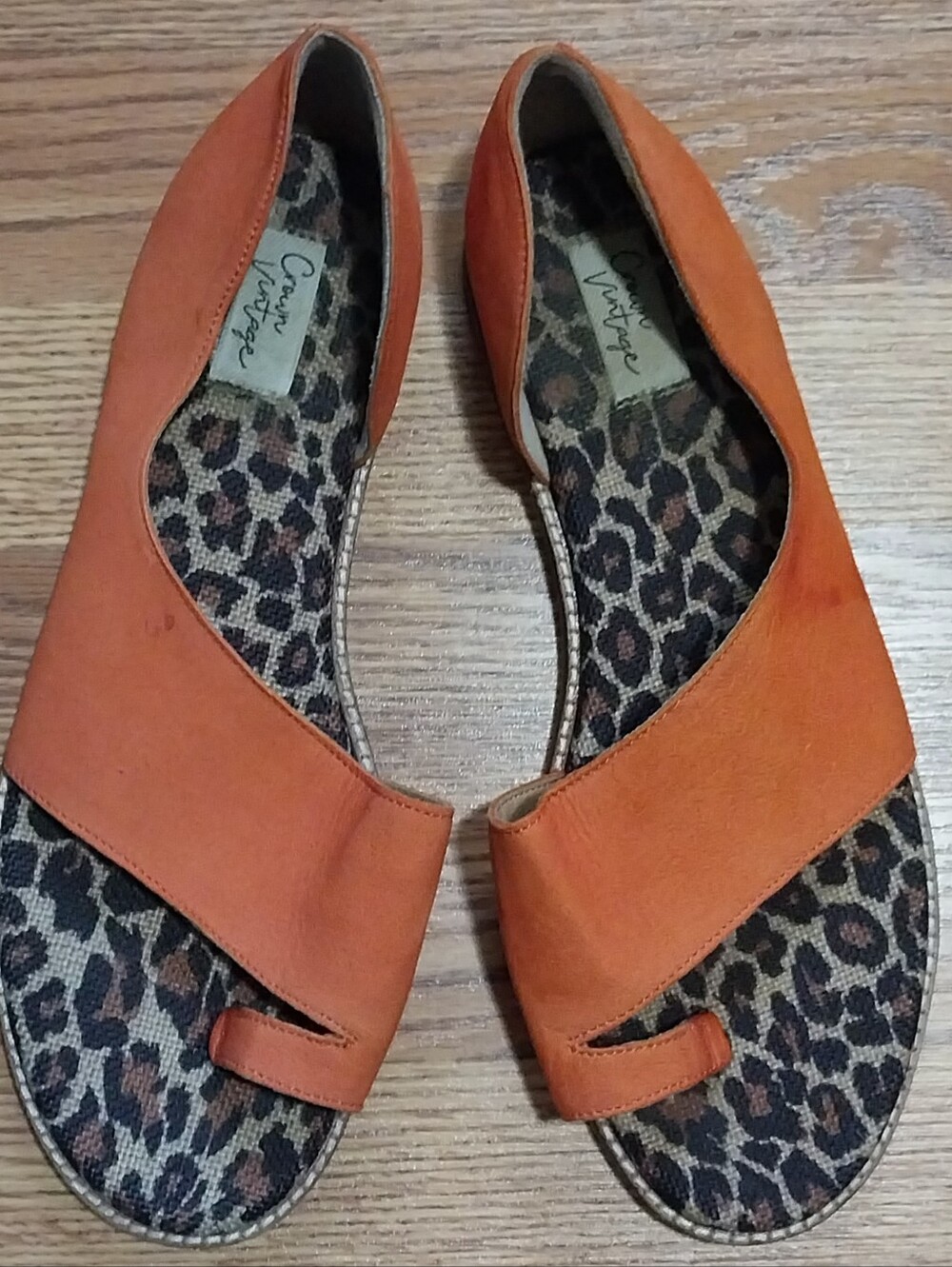 Crown Vintage Prina Ooen Toe Flat Sandals Women Size 9.5 Orange Leather Shoe